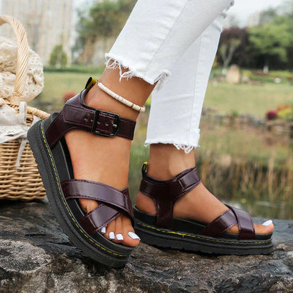 Cristina® | Elegante und detaillierte, unterstützende Wintersandalen